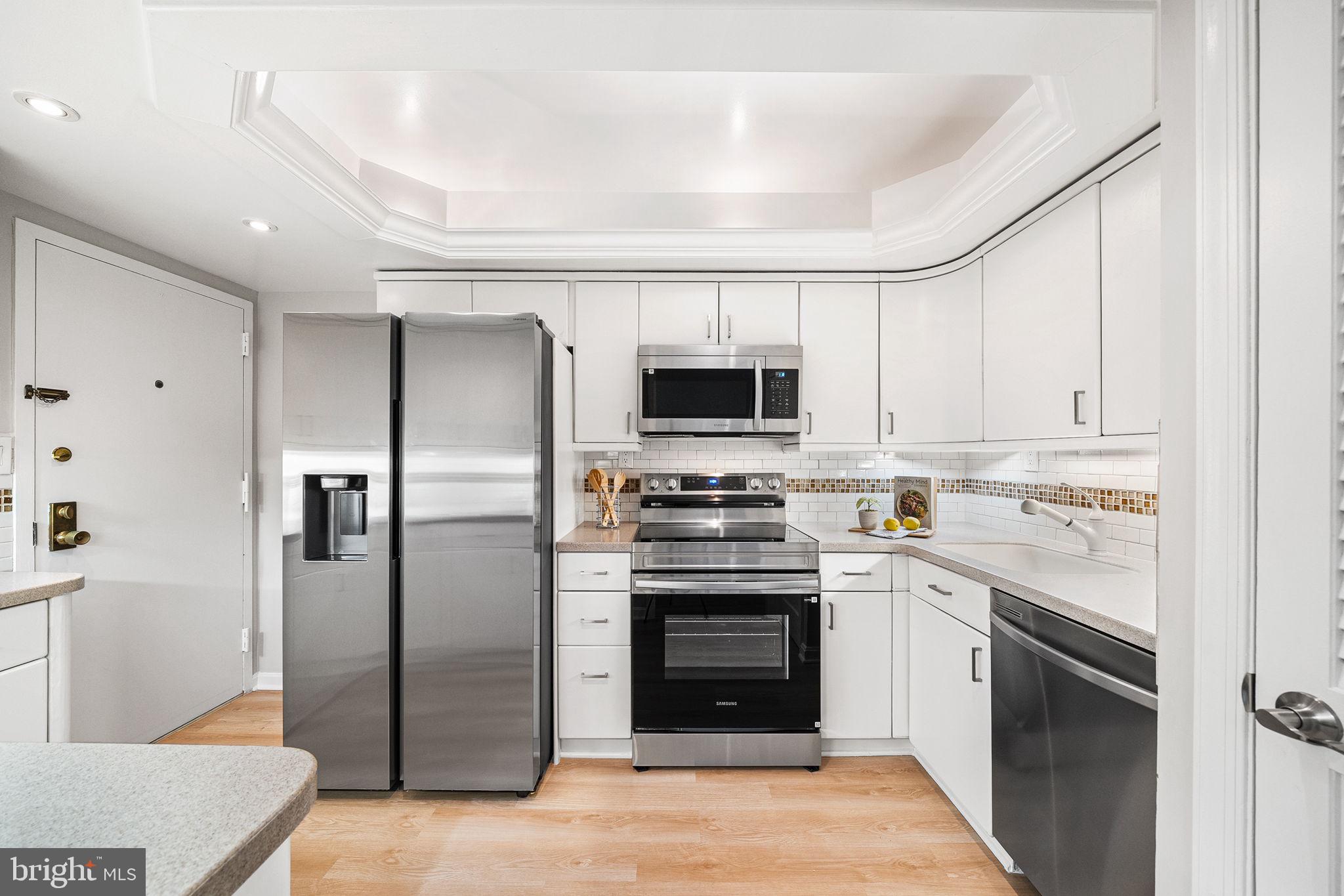 1101 South Arlington Ridge Road, Unit 212 Arlington, VA 22202 - Photo 23 of 93 Samsung stainless steel refrigerator (2026)