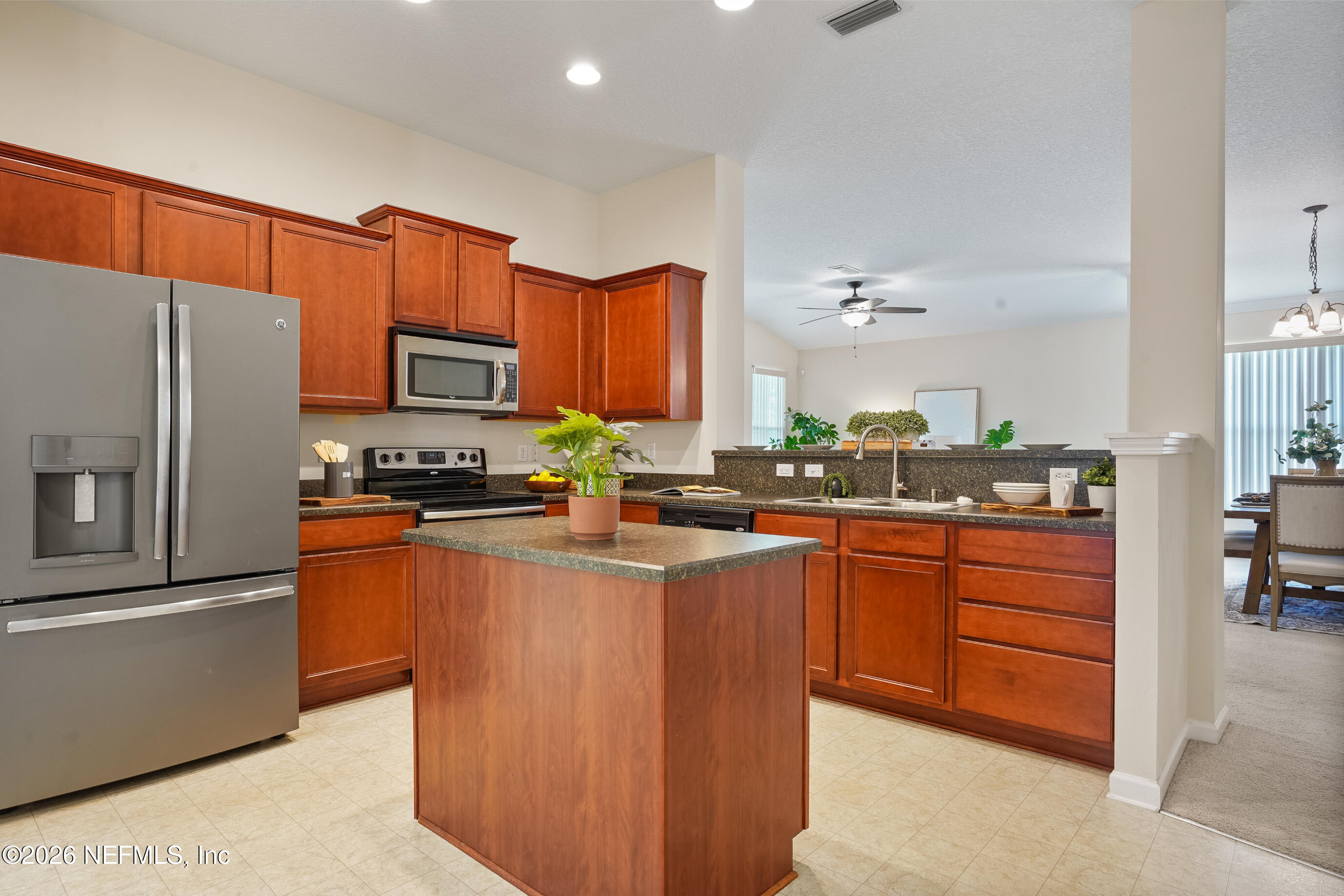 11517 Oaklawn Road Jacksonville, FL 32218 - Photo 3 of 20 DSC04947 (1)