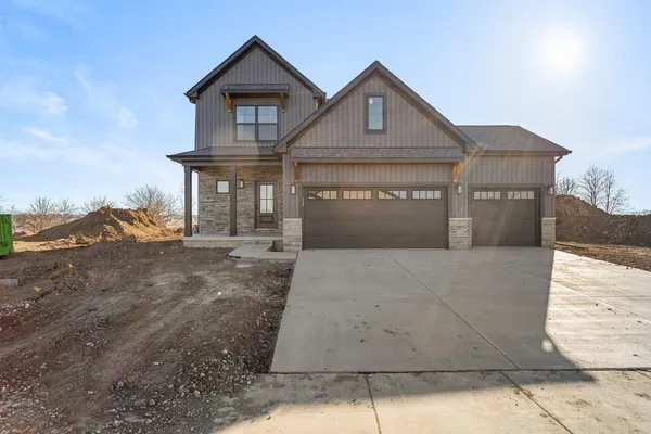 $494,900 | 201 Collins Drive, Mahomet, IL 61853