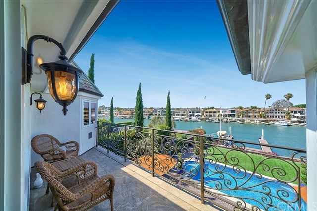 3 Harbor Island Newport Beach, CA 92660 - Photo 36 of 73 Take in the view from the master suite.