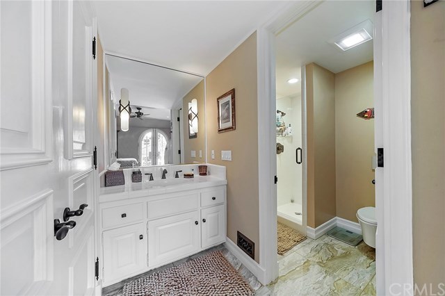 3 Harbor Island Newport Beach, CA 92660 - Photo 53 of 73 Second floor bedroom suite bathroom.