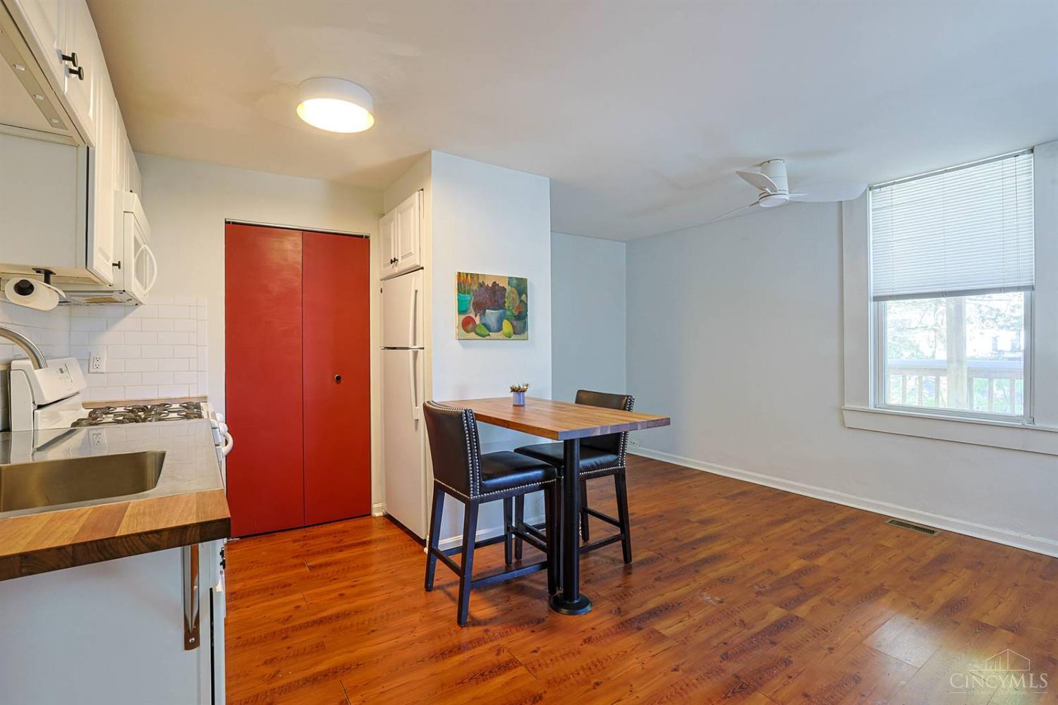 982 Hatch Street Cincinnati, OH 45202 - Photo 39 of 49