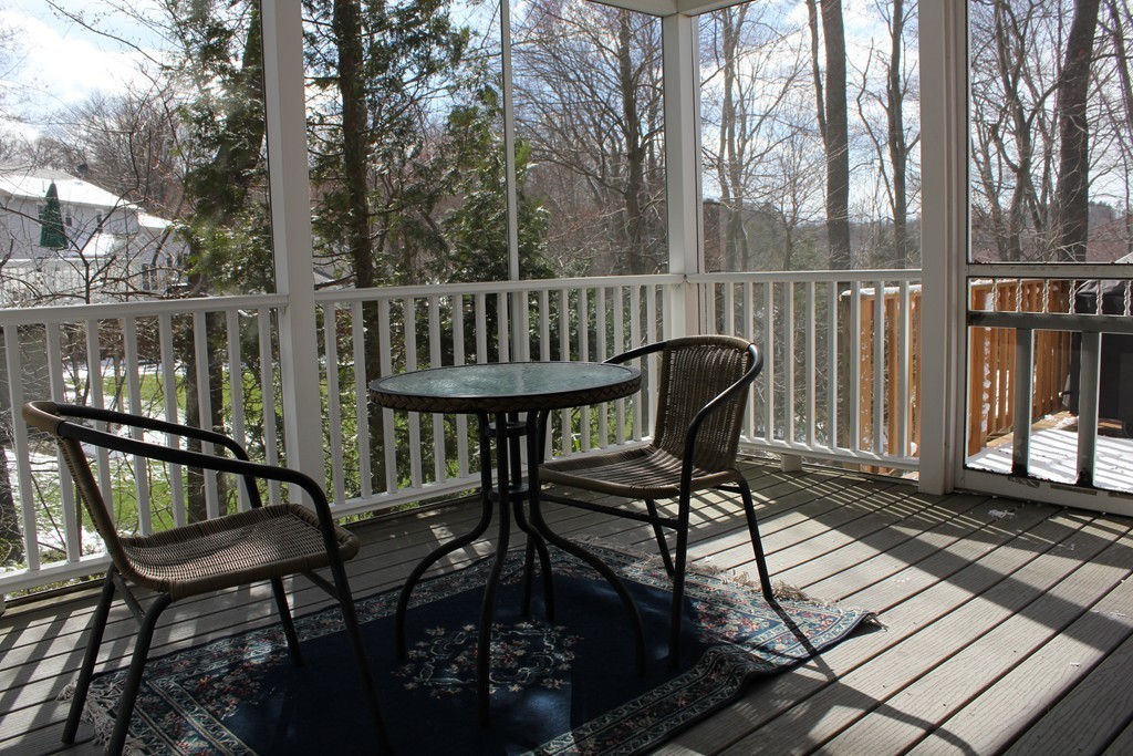 10 Red Coat Road Shrewsbury, MA 01545 - Photo 4 of 27 Gallery Image 4