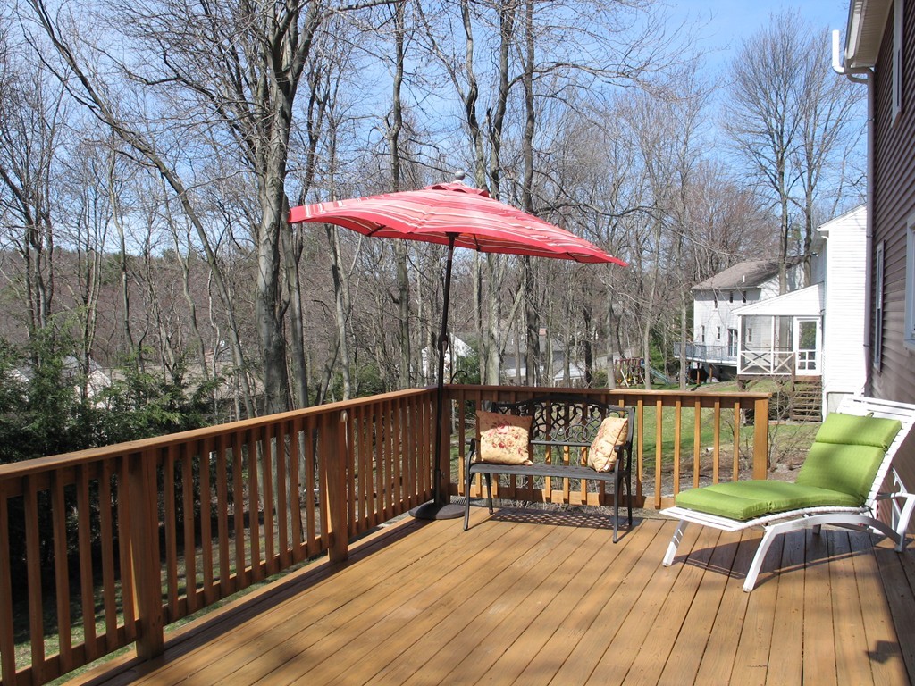 10 Red Coat Road Shrewsbury, MA 01545 - Photo 6 of 27 Gallery Image 6