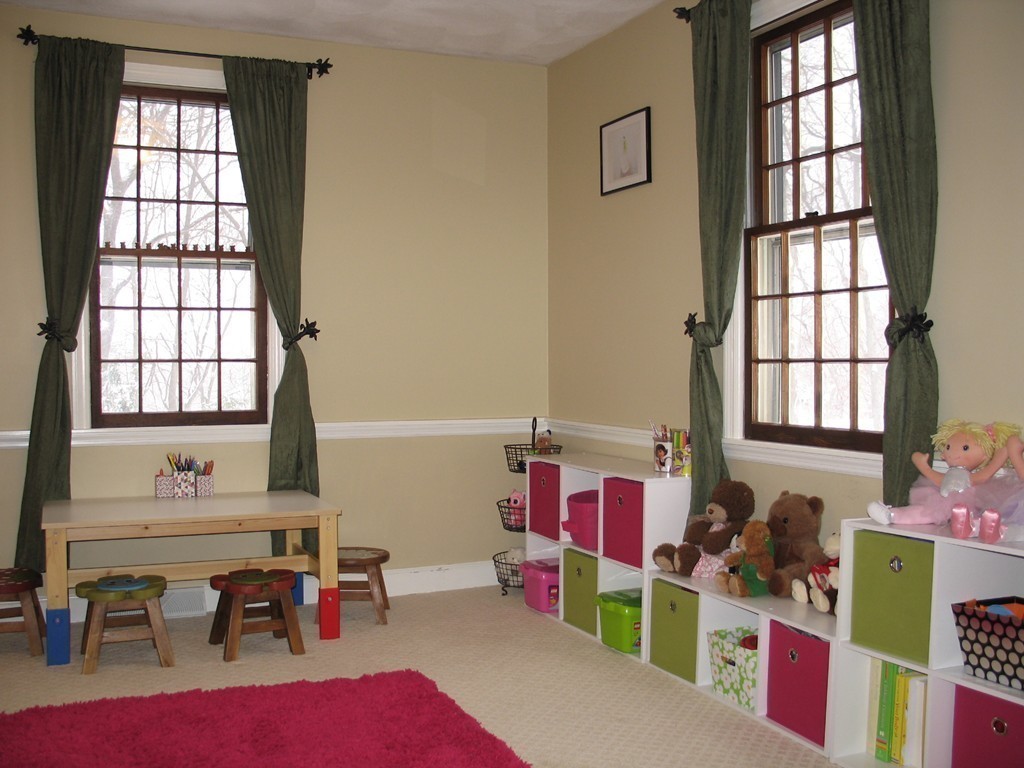 10 Red Coat Road Shrewsbury, MA 01545 - Photo 10 of 27 Gallery Image 10