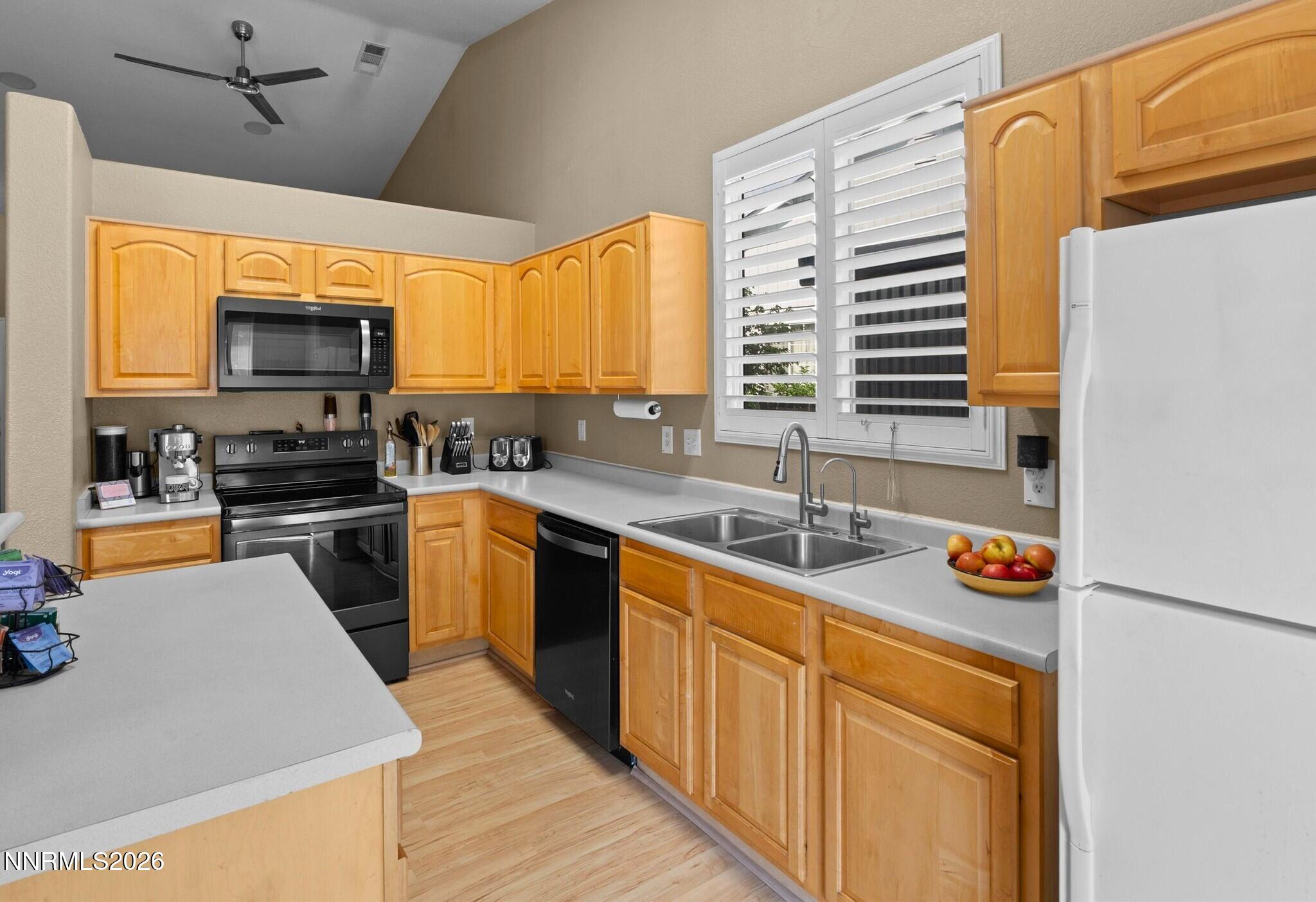 9275 Rising Moon Drive Reno, NV 89506 - Photo 10 of 34 ccc