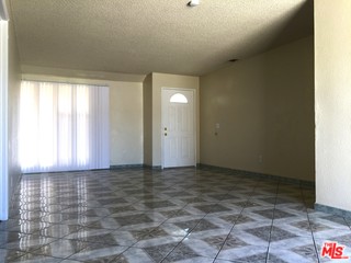 270 West Wilson Street Rialto, CA 92376 - Photo 3 of 27