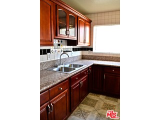 270 West Wilson Street Rialto, CA 92376 - Photo 6 of 27