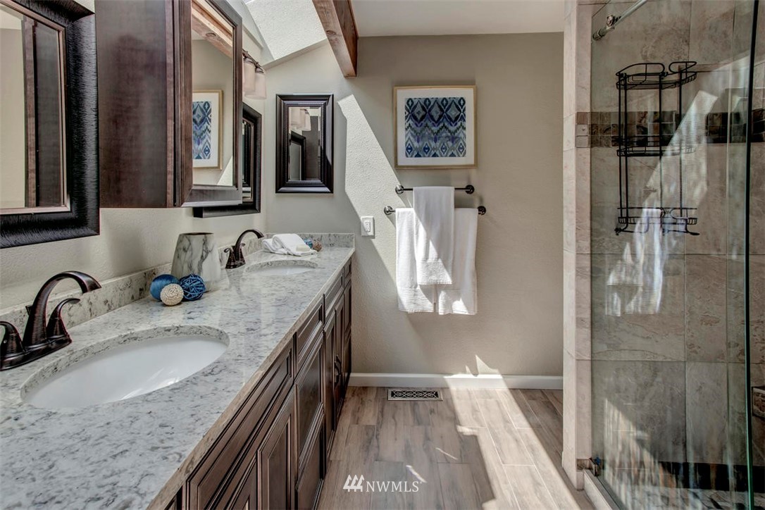 10616 Northeast 153rd Street Bothell, WA 98011 - Photo 14 of 25 Gallery Image 14