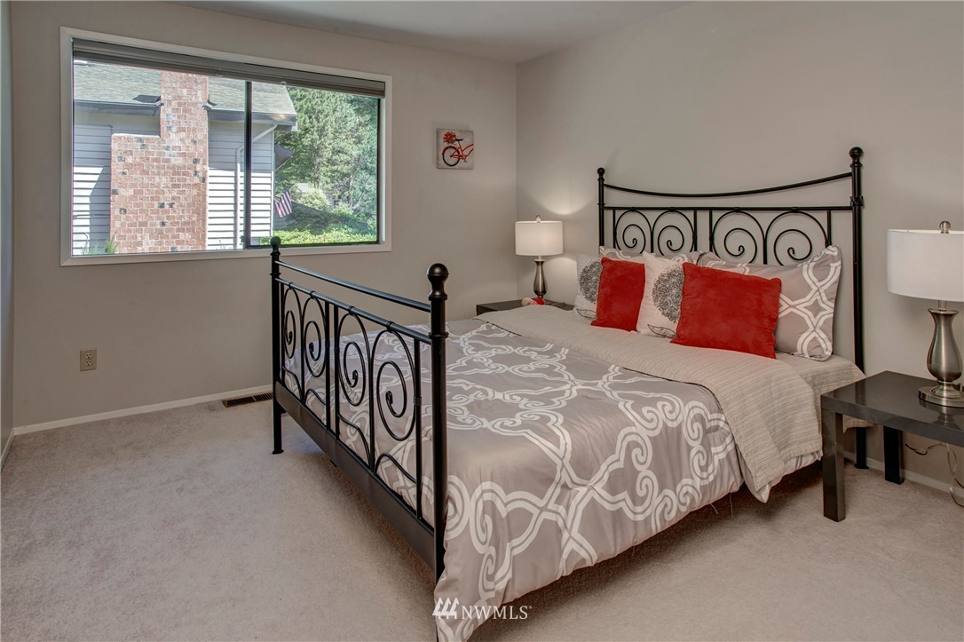 10616 Northeast 153rd Street Bothell, WA 98011 - Photo 17 of 25 Gallery Image 17