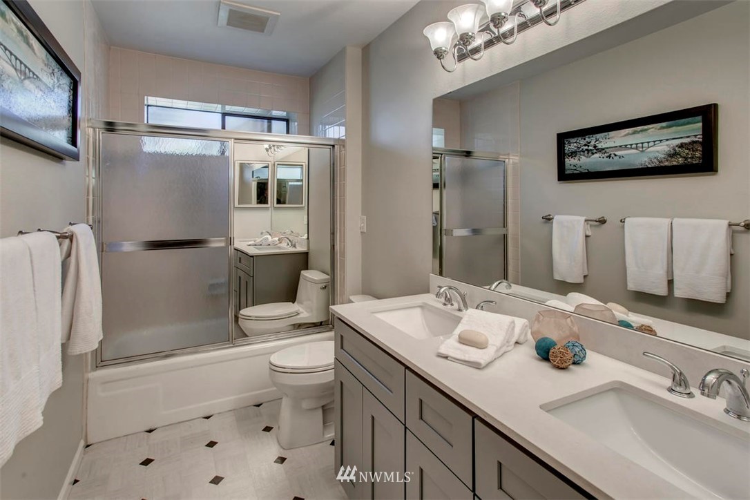 10616 Northeast 153rd Street Bothell, WA 98011 - Photo 18 of 25 Gallery Image 18