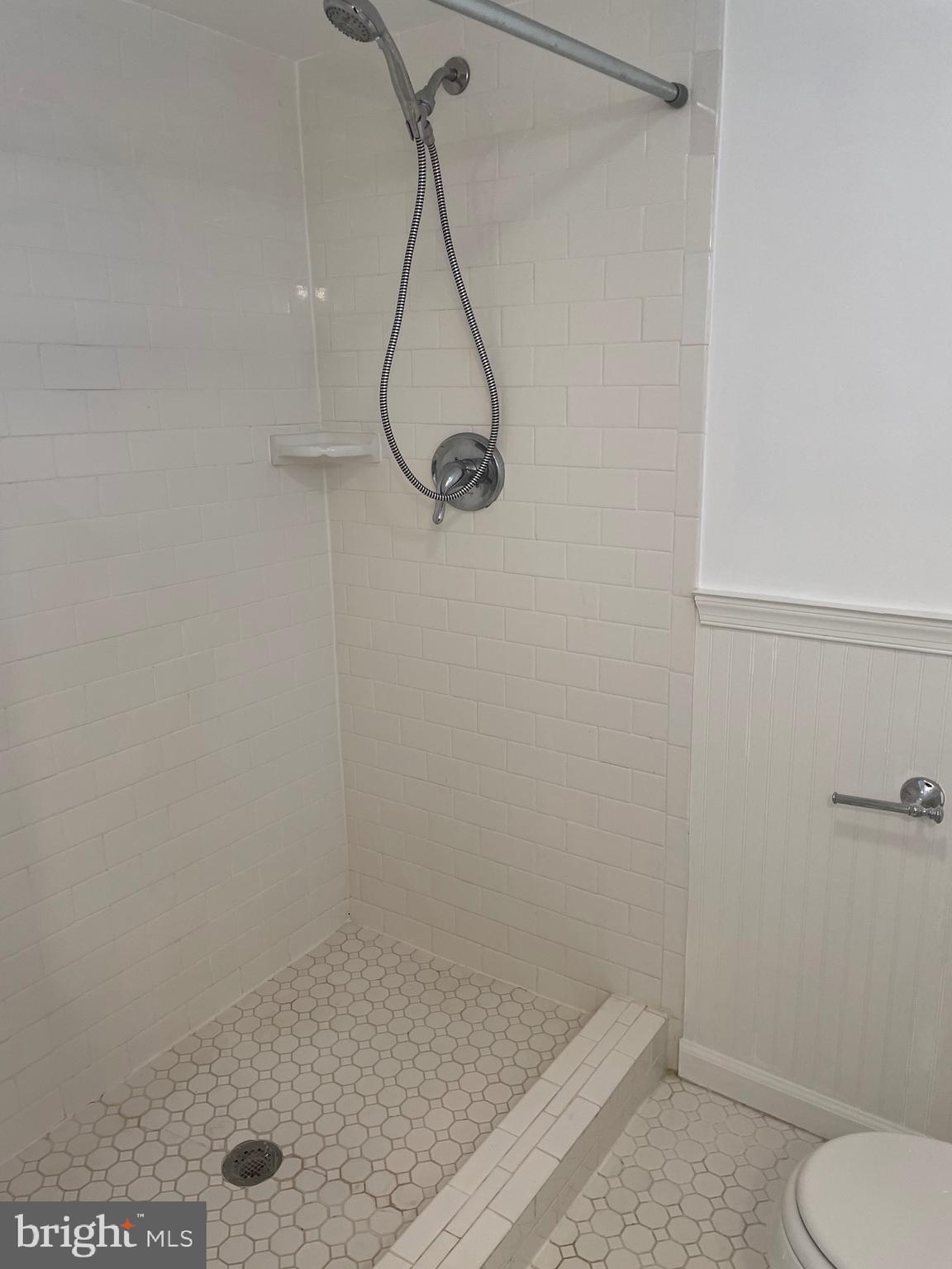 4810 Oxbow Road Rockville, MD 20852 - Photo 13 of 23 full bath #2