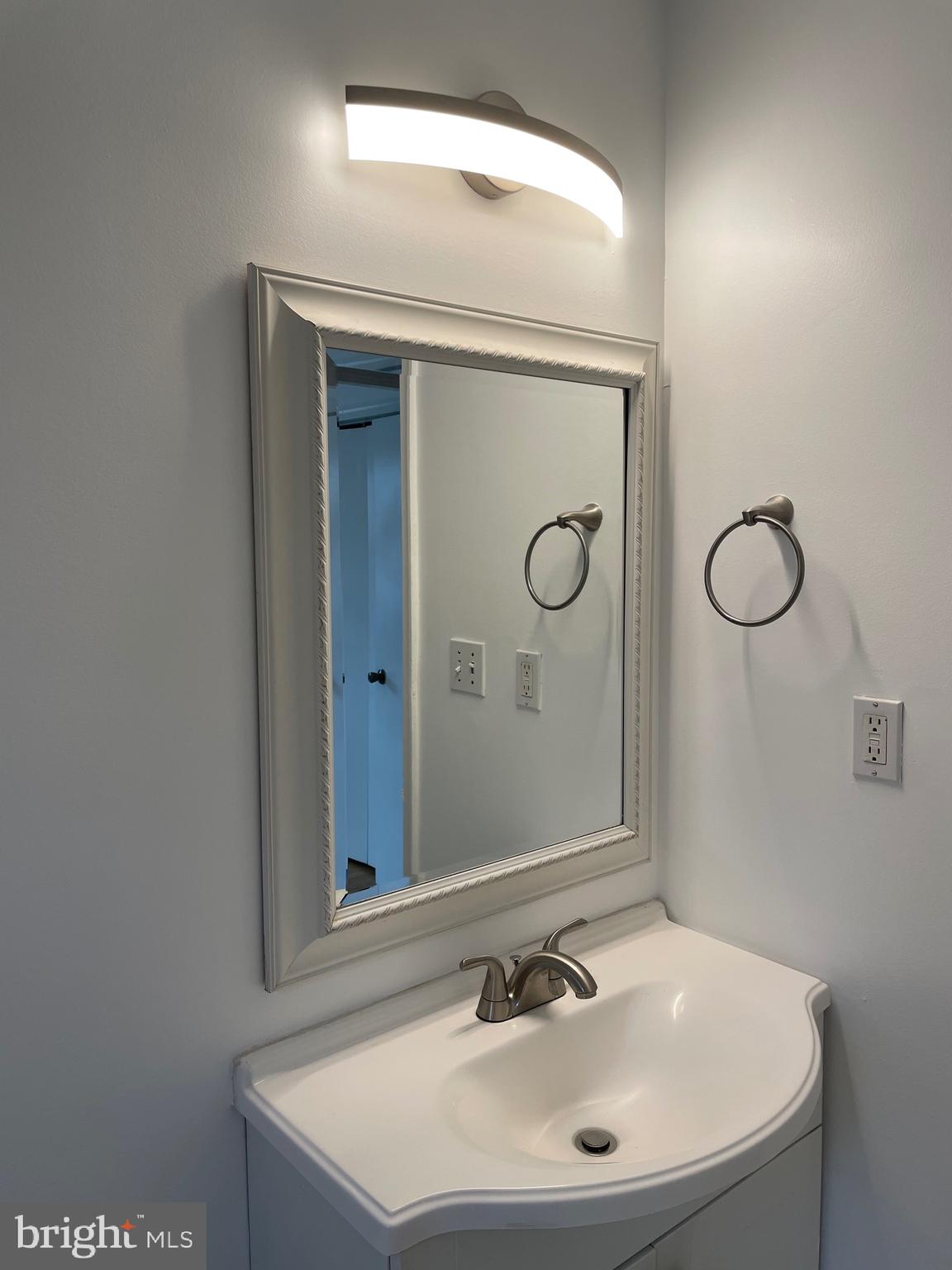 4810 Oxbow Road Rockville, MD 20852 - Photo 9 of 23 full bath #1
