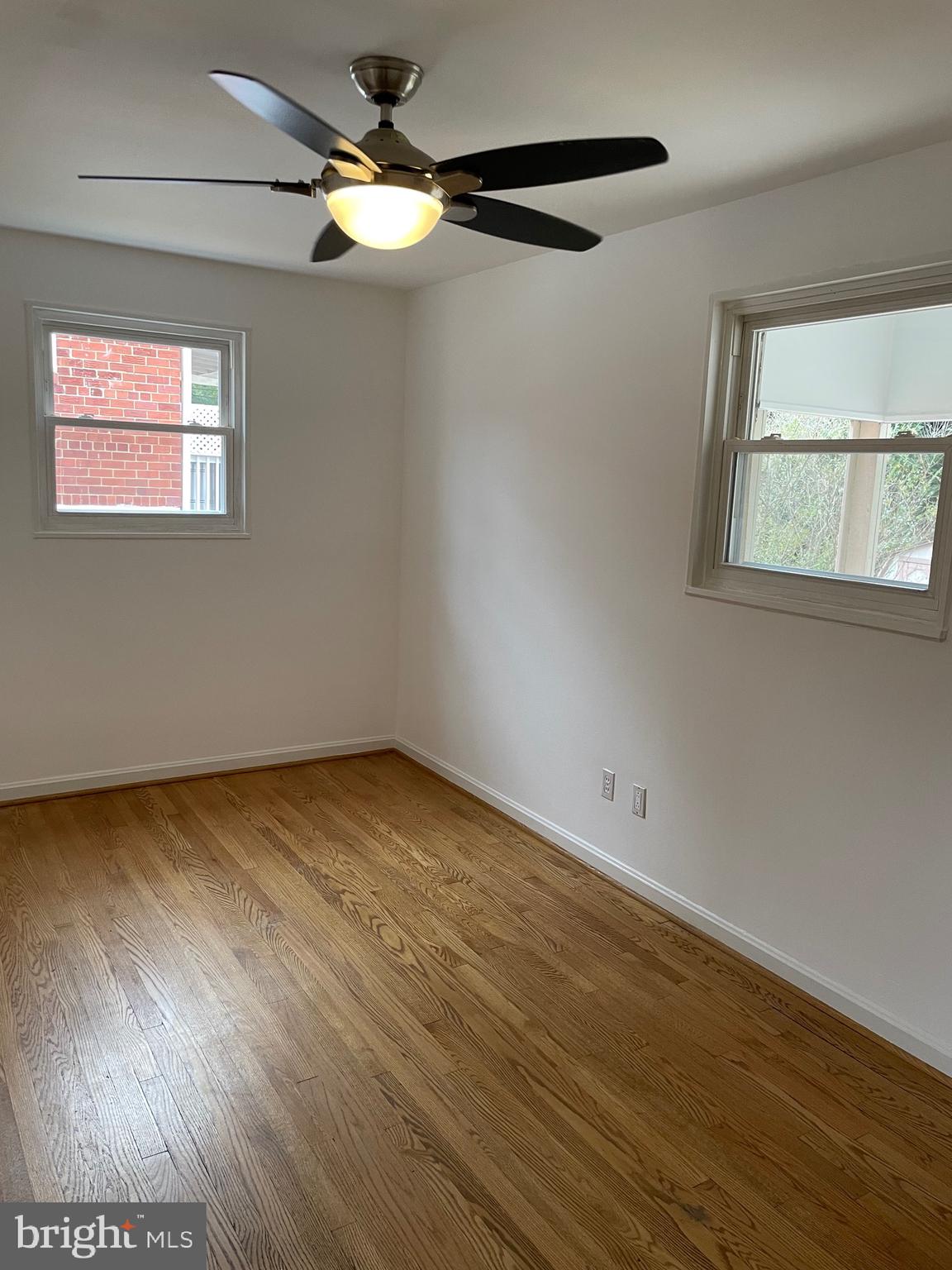4810 Oxbow Road Rockville, MD 20852 - Photo 10 of 23 Primary bedroom