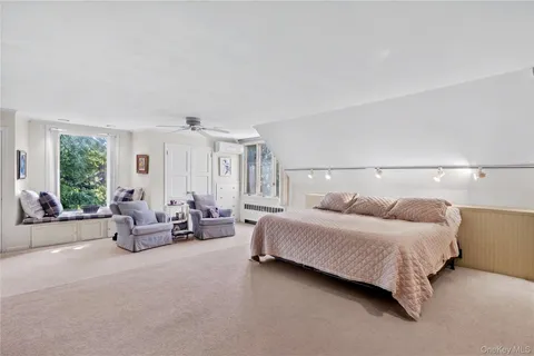 $1,599,000 | 165 Salem Road, East Hills, NY 11577