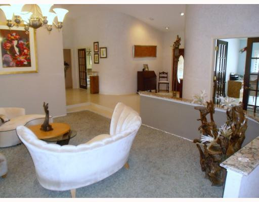 6573 Timber Lane Boca Raton, FL 33433 - Photo 9 of 16 Living Room