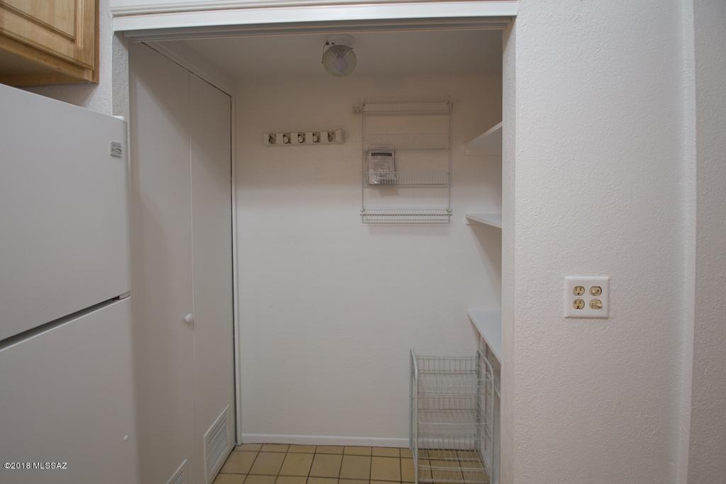 2753 West Anklam Road, Unit E Tucson, AZ 85745 - Photo 8 of 22 Gallery Image 8