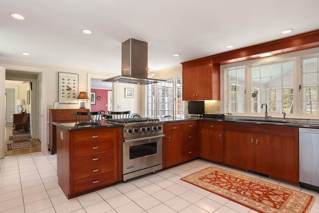 94 Georgetown Road Boxford, MA 01921 - Photo 5 of 30