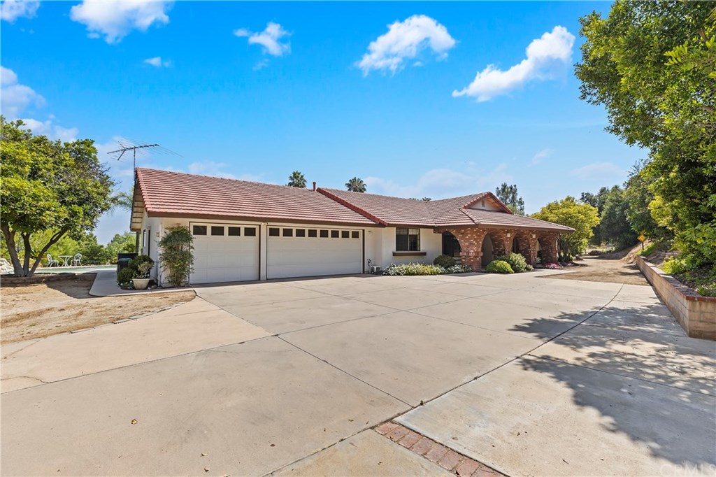 17357 Gardner Avenue Riverside, CA 92504 - Photo 1 of 1