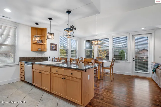 $639,900 | 503 Guthrie Place, Unit 104, Dover, ID 83825