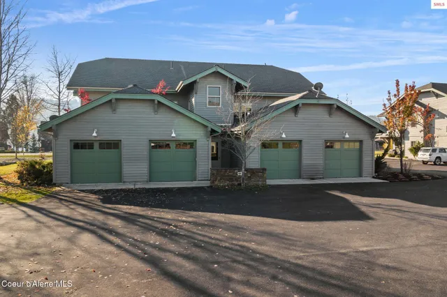 $639,900 | 503 Guthrie Place, Unit 104, Dover, ID 83825