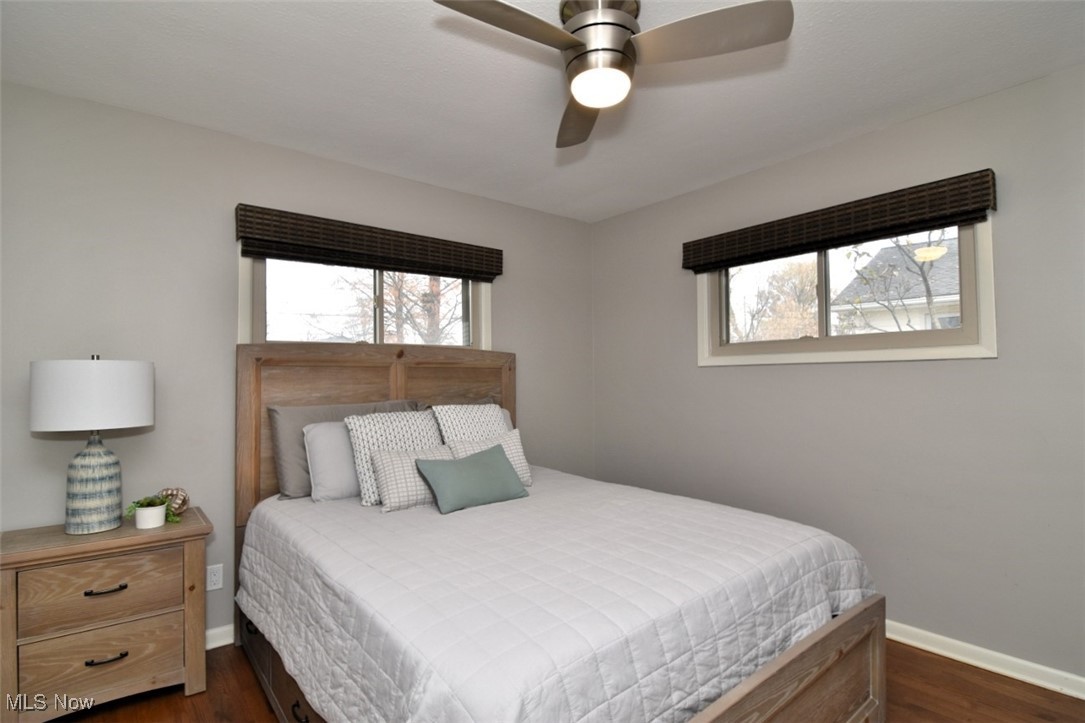 6329 Eastondale Road Cleveland, OH 44124 - Photo 10 of 17 2nd bedroom