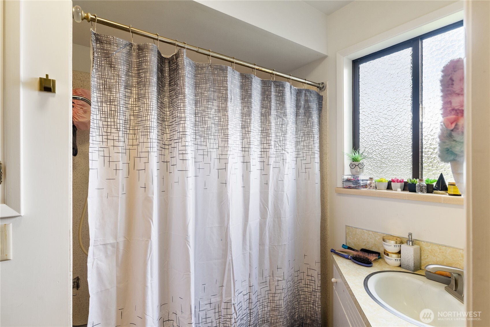 21563-21567 Cook Road Sedro-Woolley, WA 98284 - Photo 14 of 38 a bathroom with a sink a toilet and a mirror