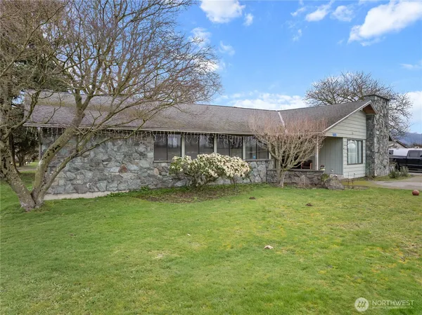 $1,600,000 | 21563-21567 Cook Road, Sedro-Woolley, WA 98284