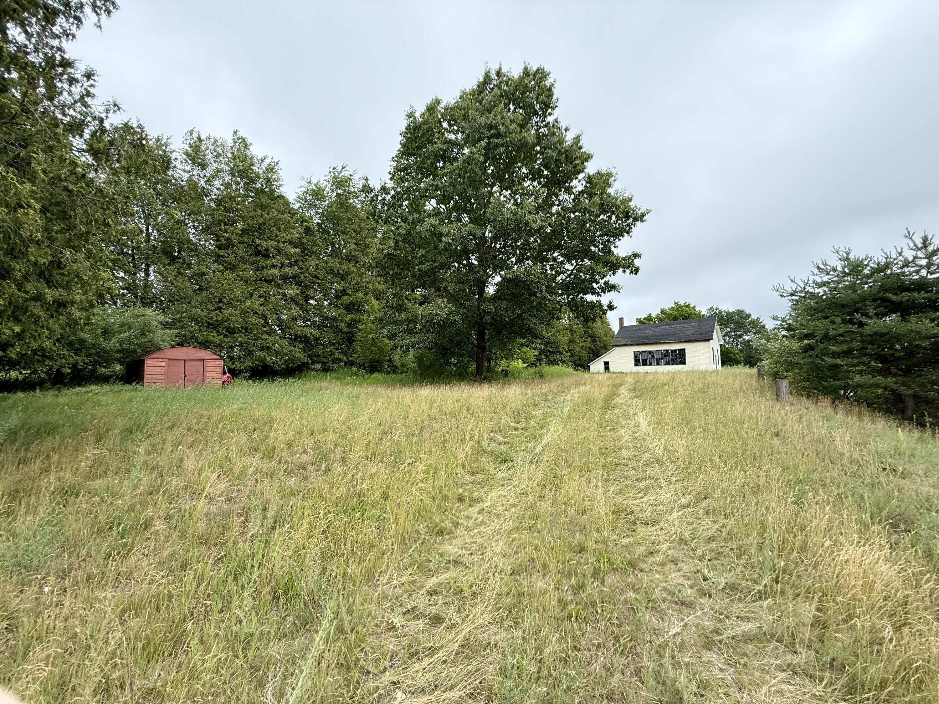 4016 West Conrad Road Ludington, MI 49431 - Photo 2 of 13 IMG_9710