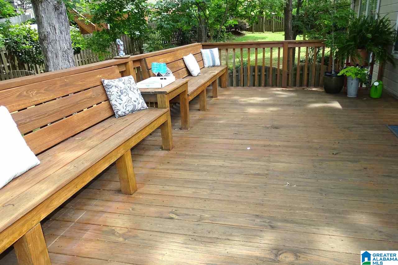 1827 Chestnut Lane Bessemer, AL 35022 - Photo 2 of 31