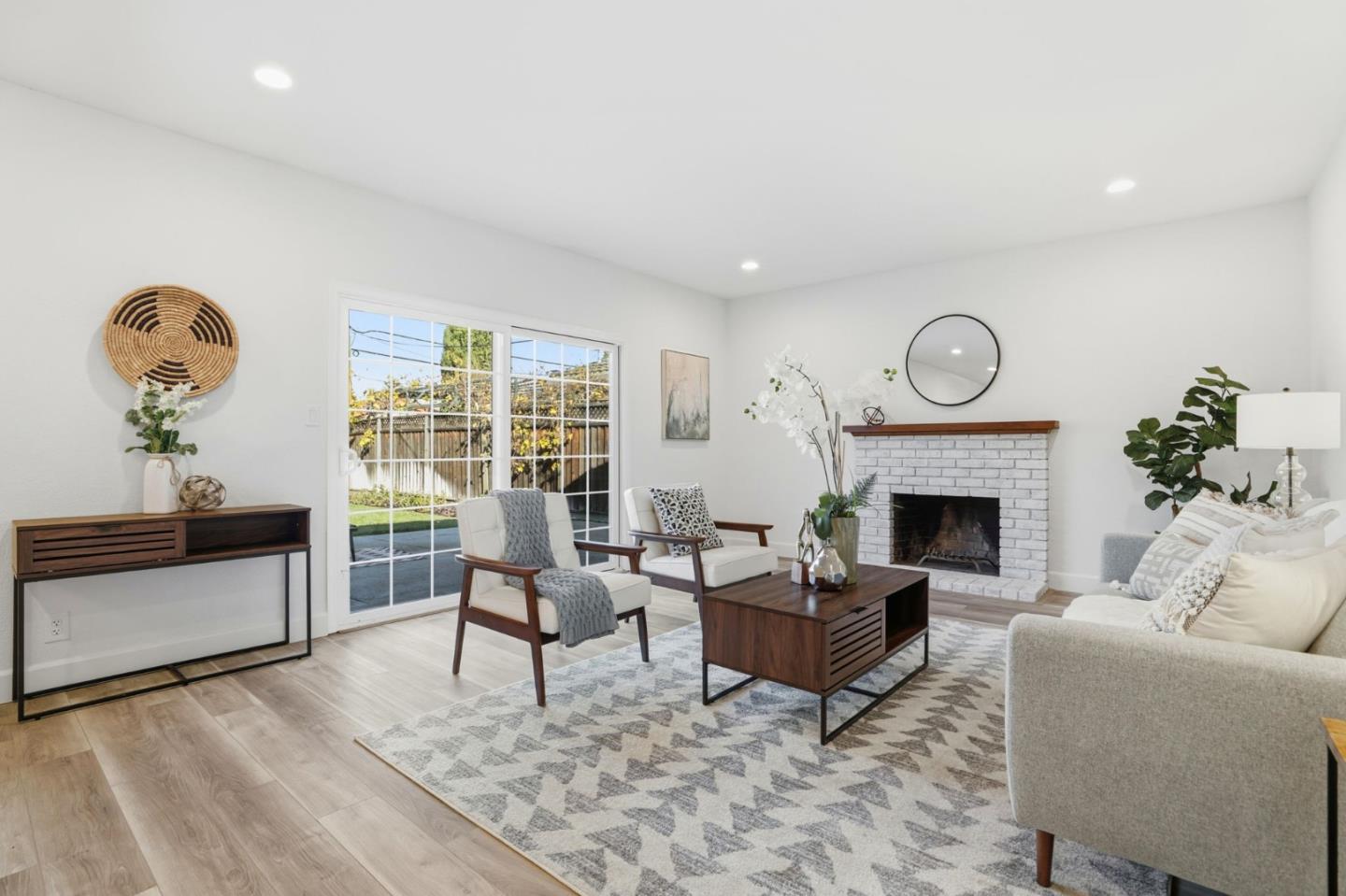 2333 Downing Avenue San Jose, CA 95128 - Photo 8 of 43