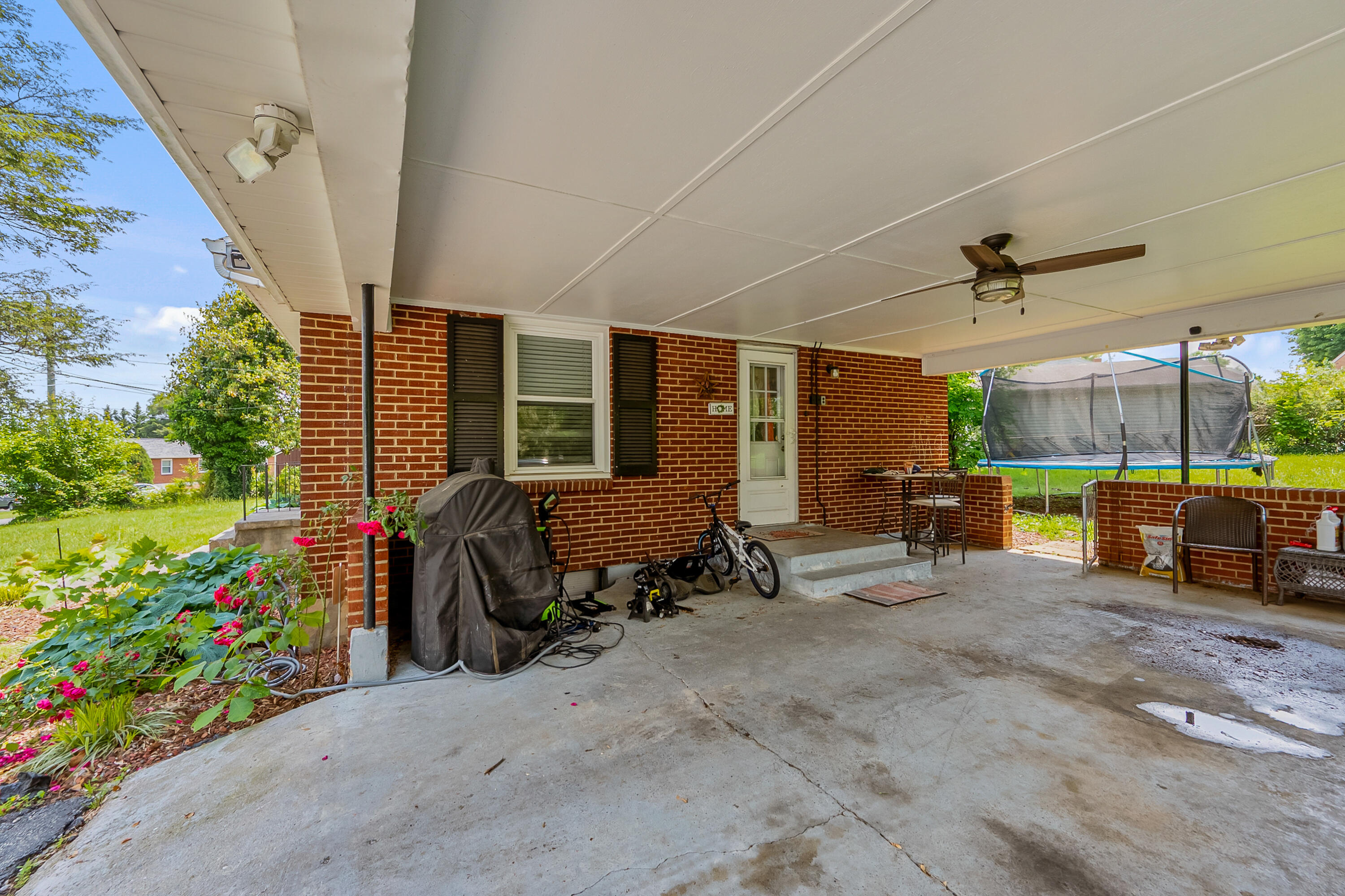 473 Hemlock Road Salem, VA 24153 - Photo 35 of 45 salem-39