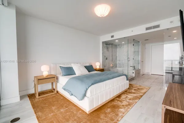 $8,900 | 3131 Northeast 7th Avenue, Unit 3804, Miami, FL 33137