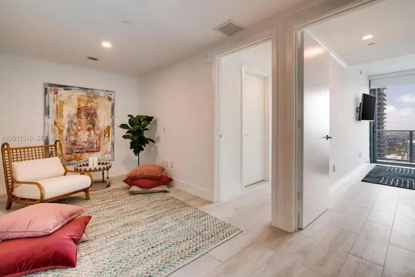 $8,900 | 3131 Northeast 7th Avenue, Unit 3804, Miami, FL 33137