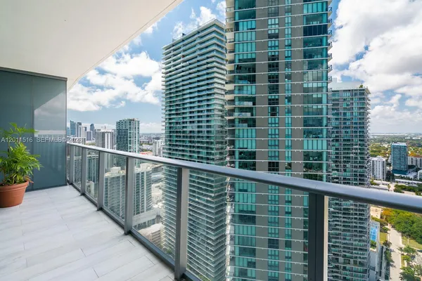 $8,900 | 3131 Northeast 7th Avenue, Unit 3804, Miami, FL 33137