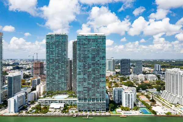 $8,900 | 3131 Northeast 7th Avenue, Unit 3804, Miami, FL 33137