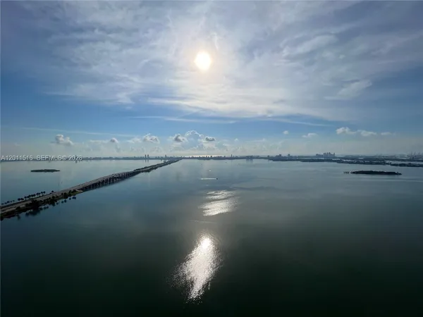 $8,900 | 3131 Northeast 7th Avenue, Unit 3804, Miami, FL 33137