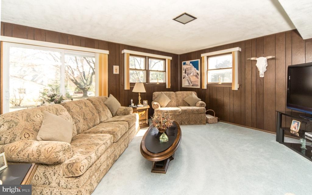 2161 Coventry Road Lancaster, PA 17601 - Photo 8 of 24 Gallery Image 8