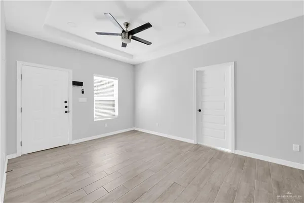 $1,250 | 909 West La Pointe Avenue, Unit 2, Alton, TX 78573