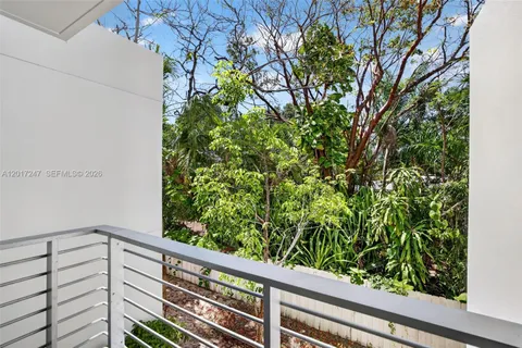 $1,295,000 | 700 Northeast 14th Avenue, Unit 311, Fort Lauderdale, FL 33304