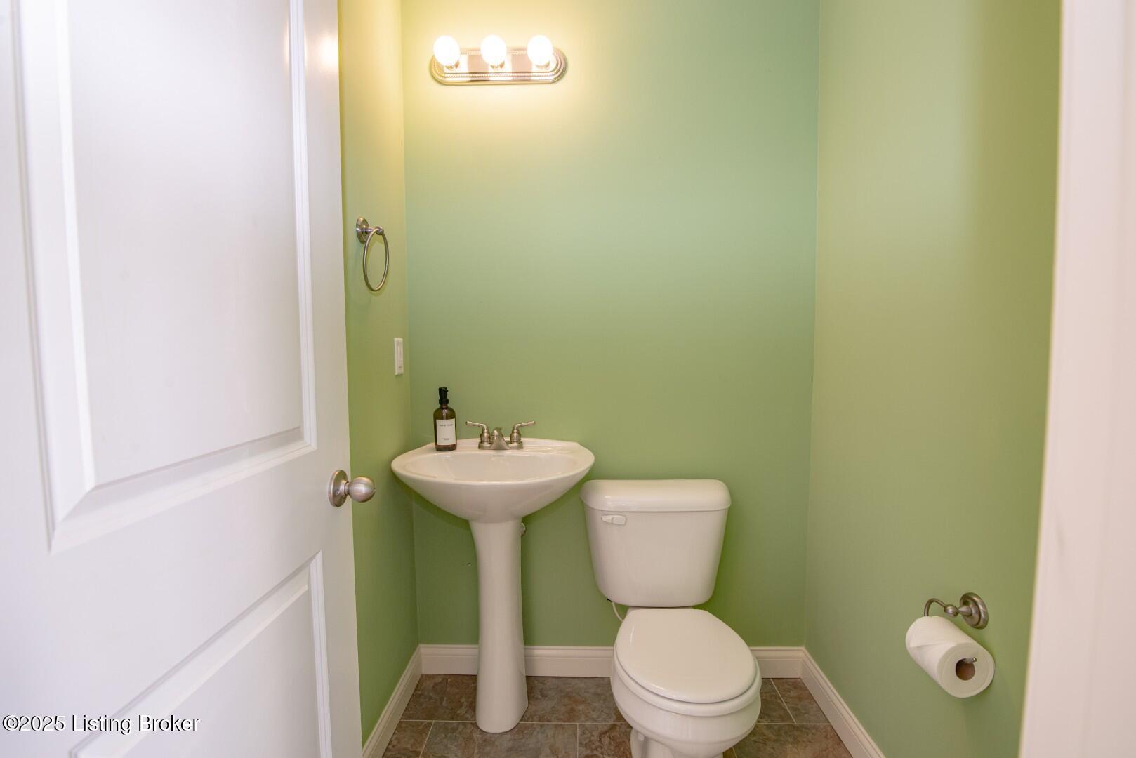 304 Riesling Way Vine Grove, KY 40175 - Photo 12 of 46 304 Riesling Way-12