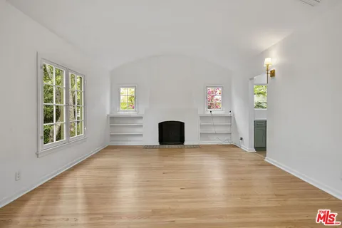 $1,940,000 | 951 North Martel Avenue, Los Angeles, CA 90046