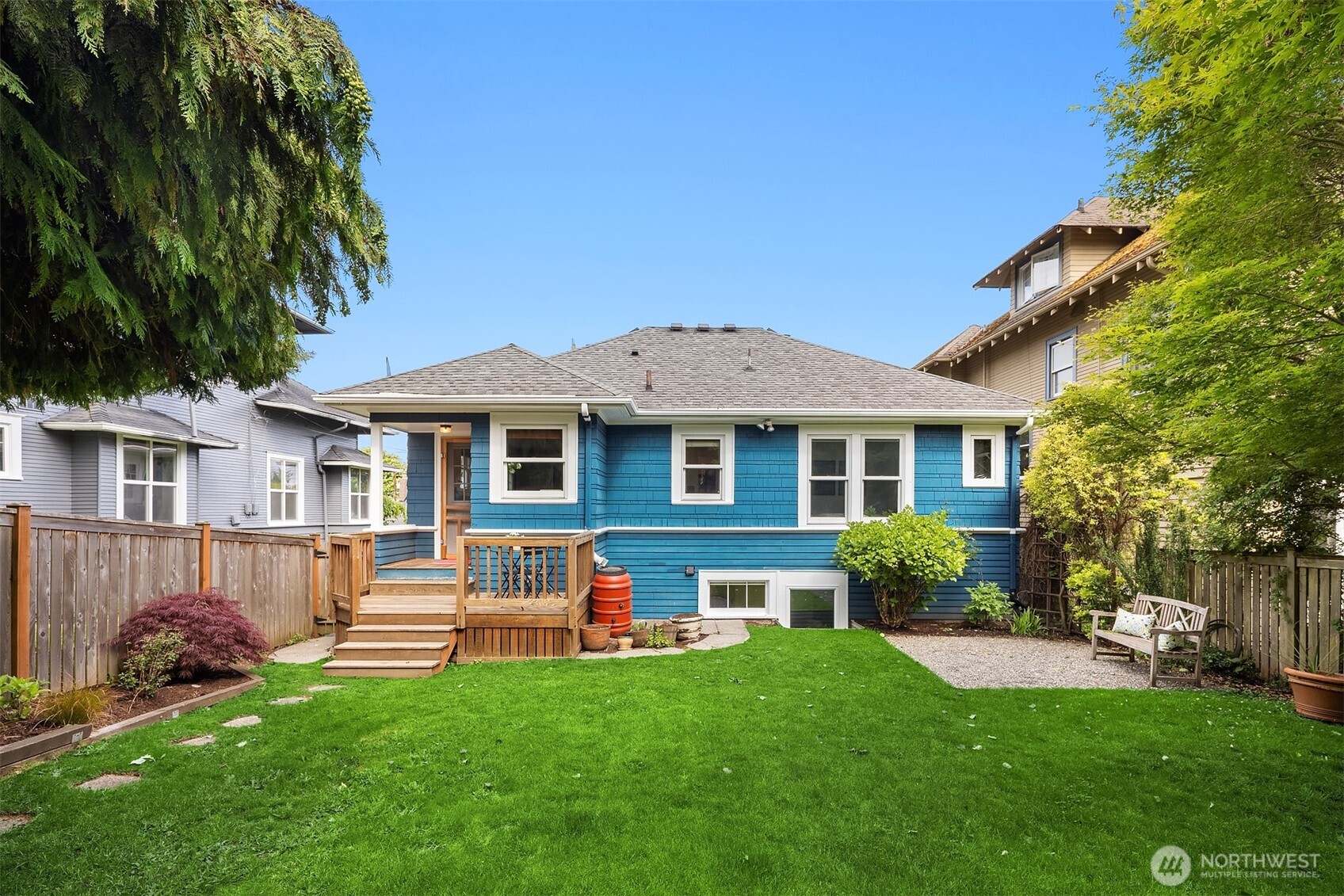 4529 Eastern Avenue North Seattle, WA 98103 - Photo 23 of 26 Gallery Image 23