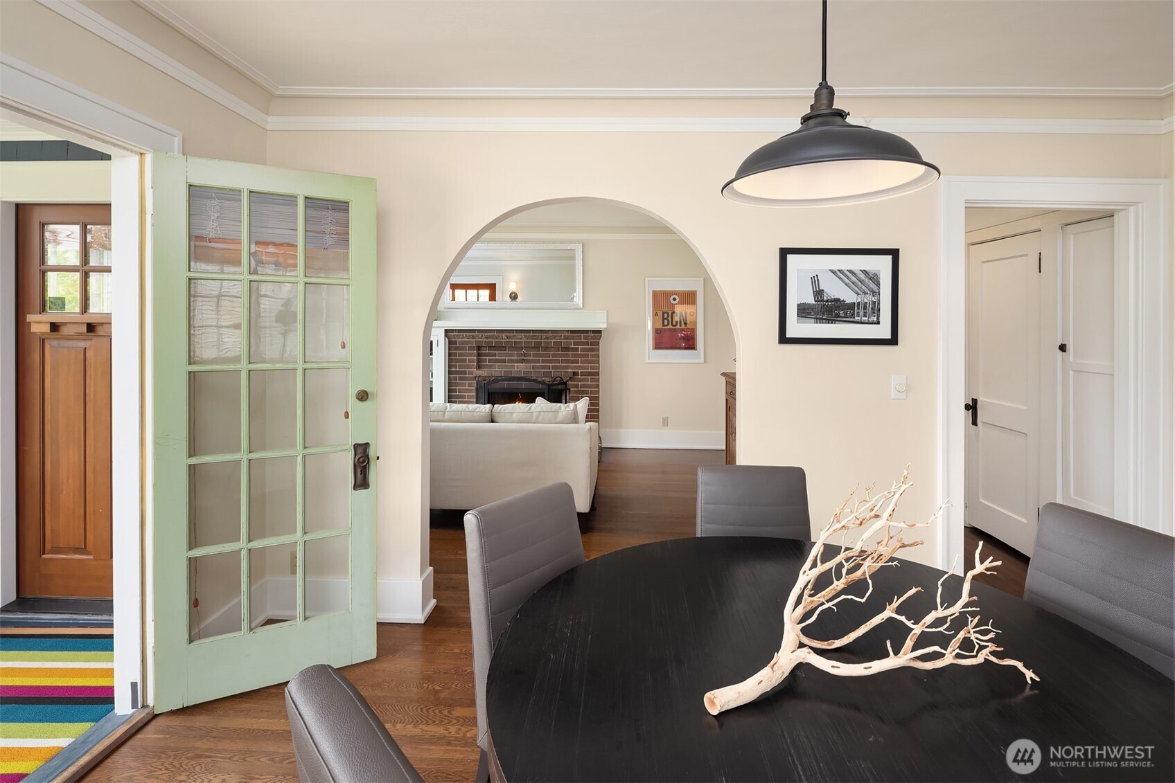 4529 Eastern Avenue North Seattle, WA 98103 - Photo 10 of 26 Gallery Image 10