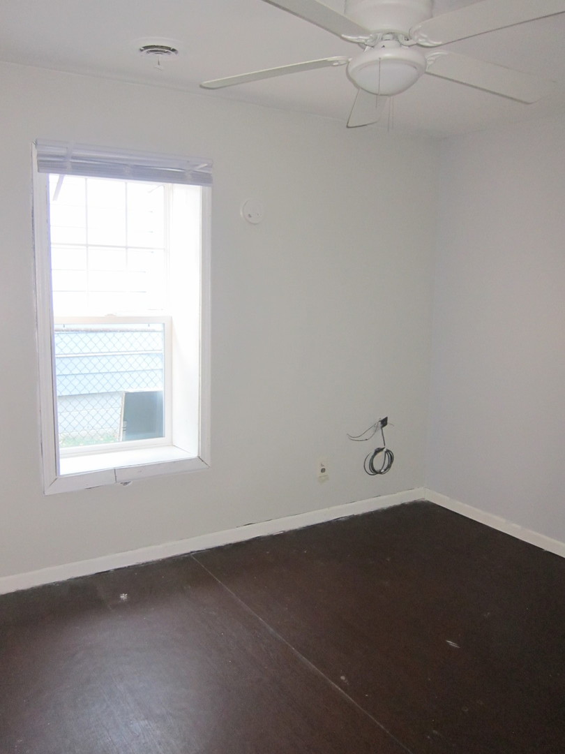 1328 Fairmount Avenue Joliet, IL 60432 - Photo 3 of 23