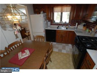 839 Ivyland Road Warminster, PA 18974 - Photo 3 of 11 Kitchen