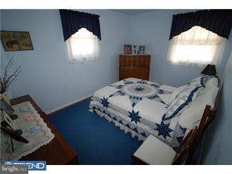 839 Ivyland Road Warminster, PA 18974 - Photo 7 of 11 Bedroom 2