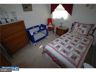 839 Ivyland Road Warminster, PA 18974 - Photo 8 of 11 Bedroom 3