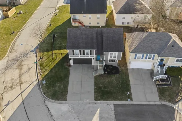 $315,000 | 747 East 124 Street, Kansas City, MO 64146