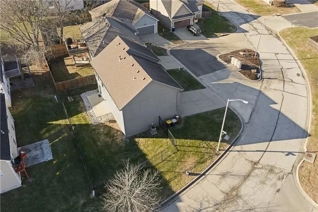 $315,000 | 747 East 124 Street, Kansas City, MO 64146